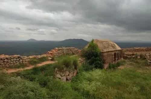 Makalidurga – Trekking and historic fort
