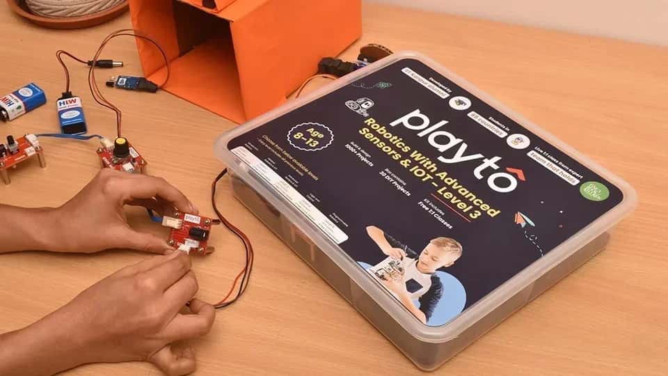 Playto Labs Robotics Classes For Kids