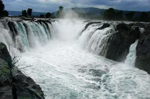 Hogenakkal Falls – The Niagara of India