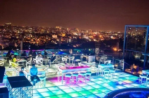 Skyye Lounge – Rooftop Celebrations with a View