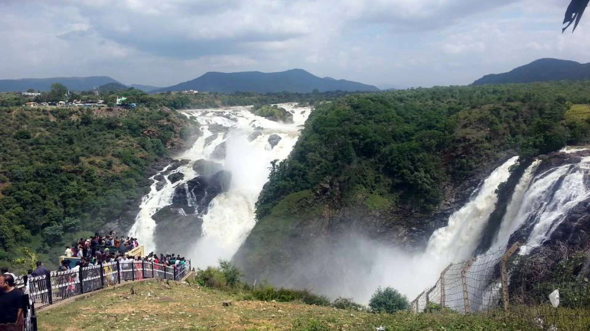 Shivanasamudram Falls