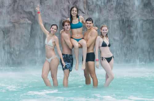 Why Do Many Bangalore Visitors Prefer a Combined Water Park and Amusement Park Experience?