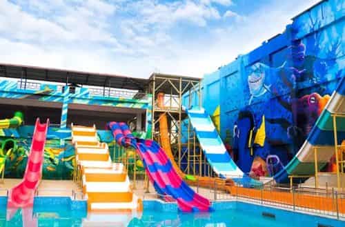 Jollywood Studios and Adventures