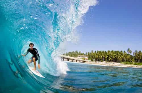 Surfing Big Waves