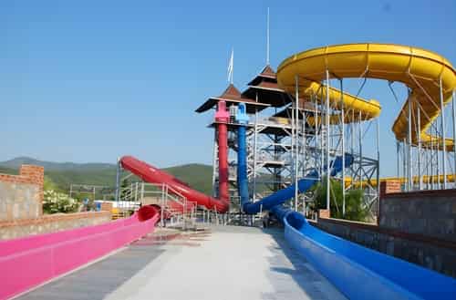 Space Tunnel: Yali Castle Aqua Park, Turkey